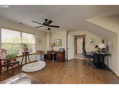 1450 NE Kerry Court Mcminnville OR 97128
