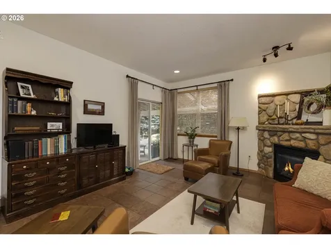 1450 NE Kerry Court Mcminnville OR 97128