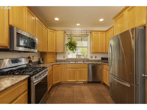 1450 NE Kerry Court Mcminnville OR 97128