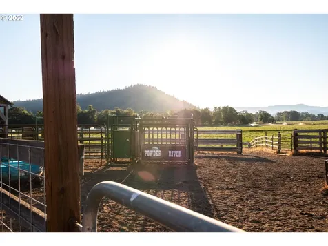 510 Jones Road Roseburg OR 97471