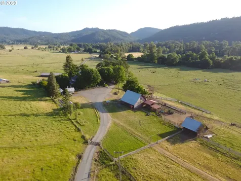 510 Jones Road Roseburg OR 97471