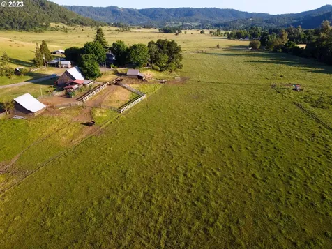 510 Jones Road Roseburg OR 97471
