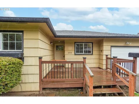 2310 Mountain View Drive S Salem OR 97302