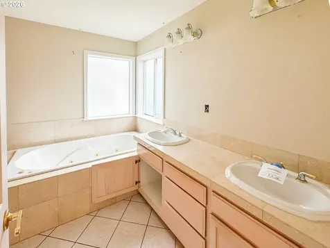 16111 SE Bybee Court Portland OR 97236