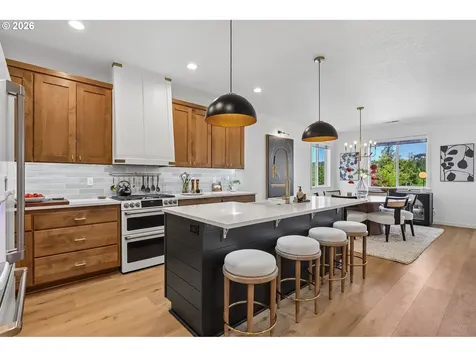 2031 E 9th Street La Center WA 98629