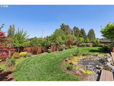 2031 E 9th Street La Center WA 98629