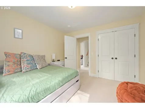 1862 E 43rd Avenue Eugene OR 97405