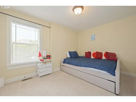 1862 E 43rd Avenue Eugene OR 97405