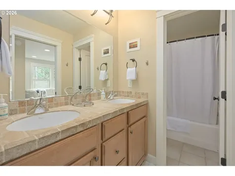 1862 E 43rd Avenue Eugene OR 97405