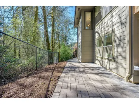 1862 E 43rd Avenue Eugene OR 97405