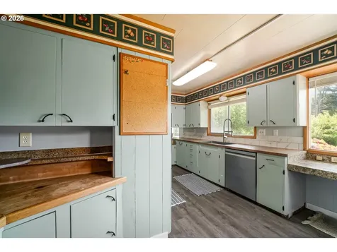 2341 NE 35th Street Lincoln City OR 97367