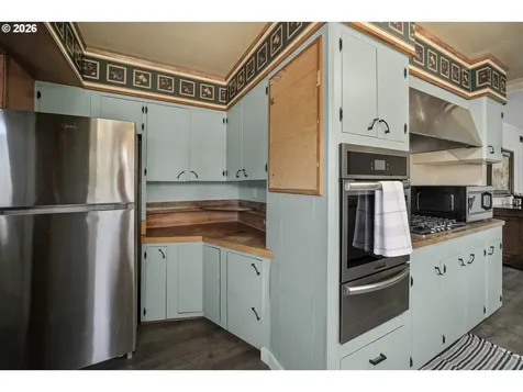 2341 NE 35th Street Lincoln City OR 97367