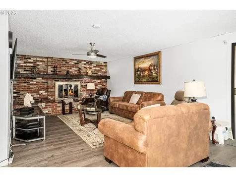 2341 NE 35th Street Lincoln City OR 97367