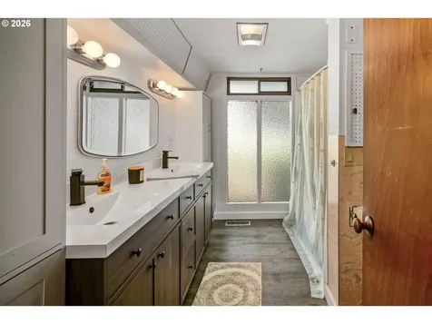 2341 NE 35th Street Lincoln City OR 97367