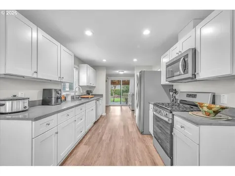 1461 NE 12th Avenue Hillsboro OR 97124