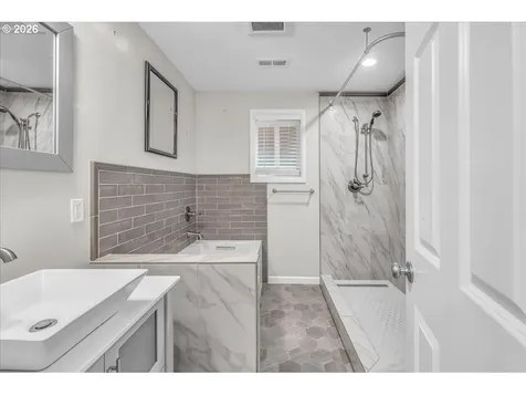 1461 NE 12th Avenue Hillsboro OR 97124