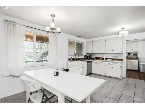 1310 Corum Avenue Eugene OR 97401