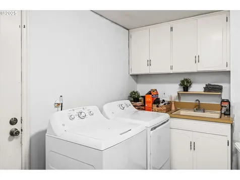1310 Corum Avenue Eugene OR 97401