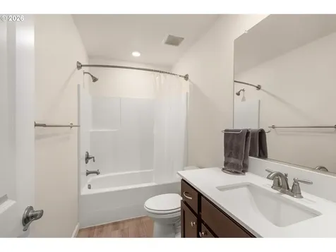 15432 NE 70th Street Vancouver WA 98682