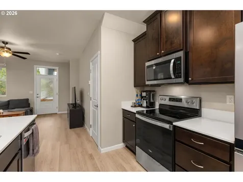 15432 NE 70th Street Vancouver WA 98682