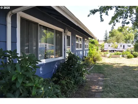 1529 Brentwood Avenue Eugene OR 97404