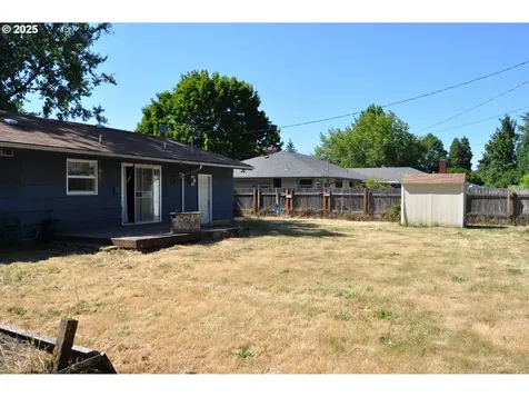 1529 Brentwood Avenue Eugene OR 97404