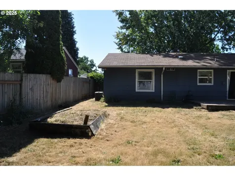1529 Brentwood Avenue Eugene OR 97404