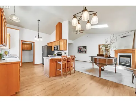 1041 Irving Road Eugene OR 97404