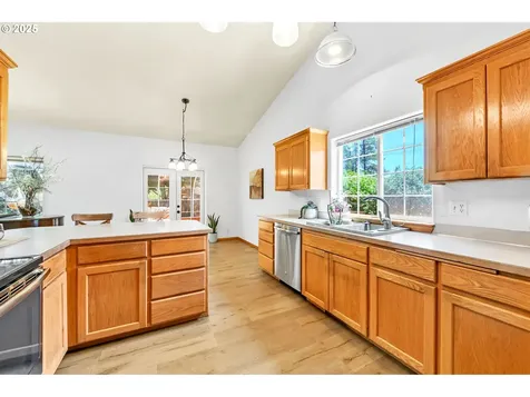 1041 Irving Road Eugene OR 97404