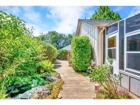 1041 Irving Road Eugene OR 97404