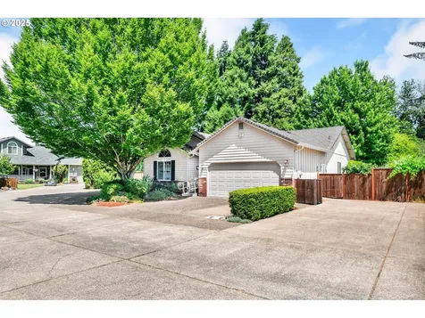 1041 Irving Road Eugene OR 97404