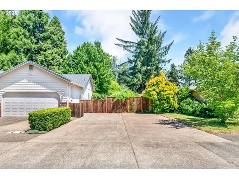 1041 Irving Road Eugene OR 97404