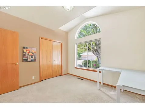 1041 Irving Road Eugene OR 97404