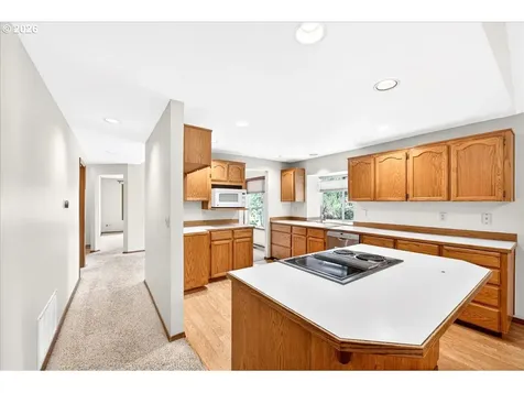 1395 SE 64th Court Hillsboro OR 97123