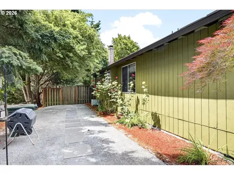 1395 SE 64th Court Hillsboro OR 97123