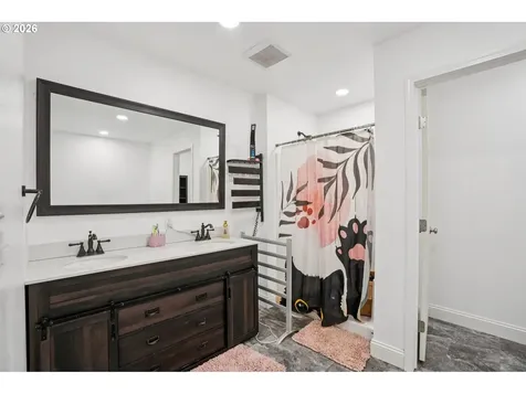 1324 Farrvista Drive West Linn OR 97068