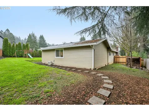 1324 Farrvista Drive West Linn OR 97068