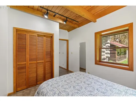 92033 Deadwood Creek Road Deadwood OR 97430