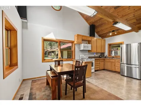 92033 Deadwood Creek Road Deadwood OR 97430