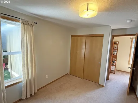 7046 N Pierce Avenue Portland OR 97203