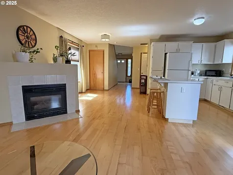 7046 N Pierce Avenue Portland OR 97203