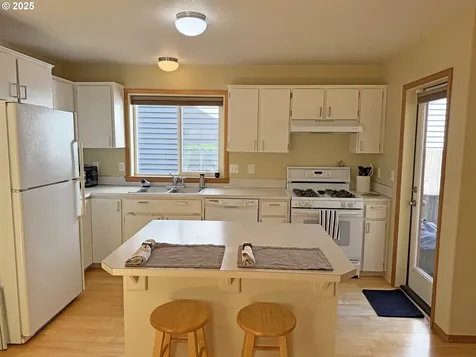 7046 N Pierce Avenue Portland OR 97203