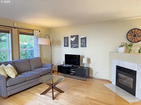 7046 N Pierce Avenue Portland OR 97203