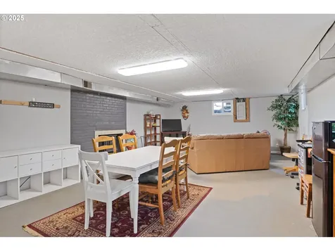 2922 Allen Street Kelso WA 98626