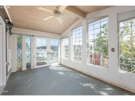 4625 NE Voyage Avenue Lincoln City OR 97367