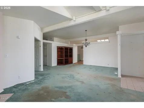 4625 NE Voyage Avenue Lincoln City OR 97367