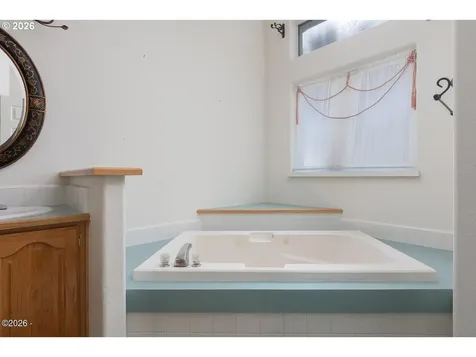 4625 NE Voyage Avenue Lincoln City OR 97367
