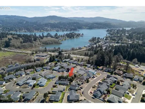 4625 NE Voyage Avenue Lincoln City OR 97367