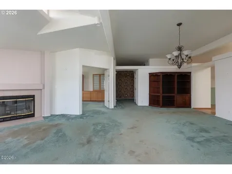 4625 NE Voyage Avenue Lincoln City OR 97367