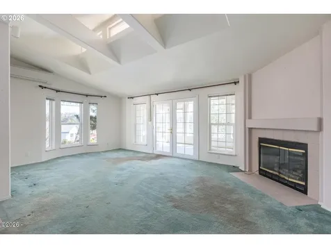 4625 NE Voyage Avenue Lincoln City OR 97367